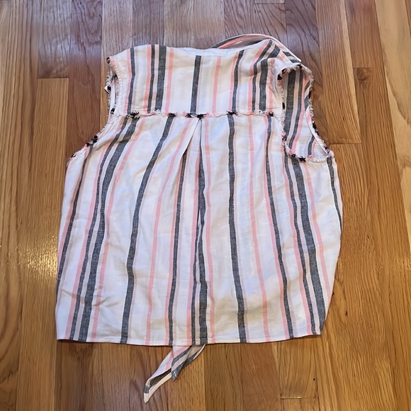 Sleeveless summer blouse - Picture 4 of 4